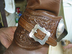 Showman LADIES Spur Straps FLORAL Tooled Leather Silver Engraved PRAYING COWBOY 